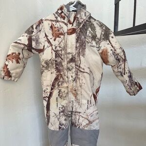 Cabela’s Zonz Woodlands kids snowsuit